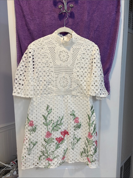 Zara Dresses & Skirts - NWT Zara White Eyelet Dress with Pink & Green Floral Embroidery